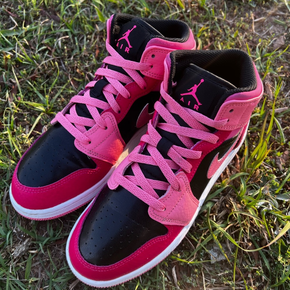 Clean Air Jordan 1 Size 6.5 Mens Coral Chalk Pink 2022 Retro Shoes View 5